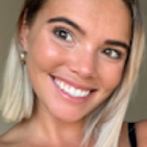 Meet your Posher, Alysha